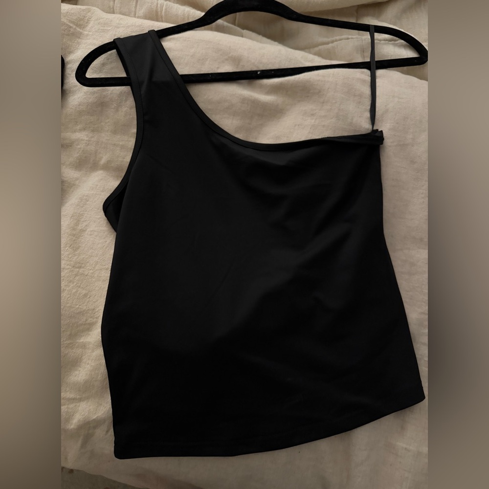 One Shoulder Tank - Picture 4 of 5